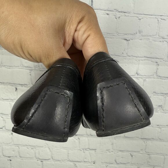 Tory Burch Open Toe Sandals Women Size 7 Embellished Black Gold Logo Flat Preppy - Picture 14 of 16